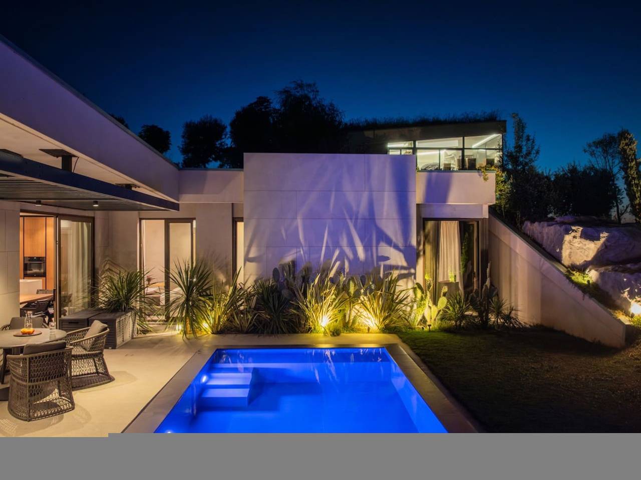 Villa Gaïa | Luxury 3Br with Sauna and Pool in Ishëm, Albanië
