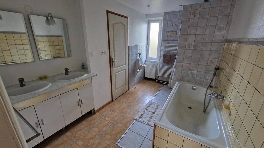 Gîte pour 15 personnes, avec terrasse ainsi que piscine et sauna à Aspach-le-Bas - 4