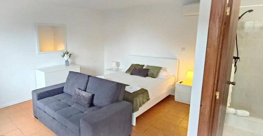 Gîte pour 2 personnes, avec vue et jardin dans Capelo - 2