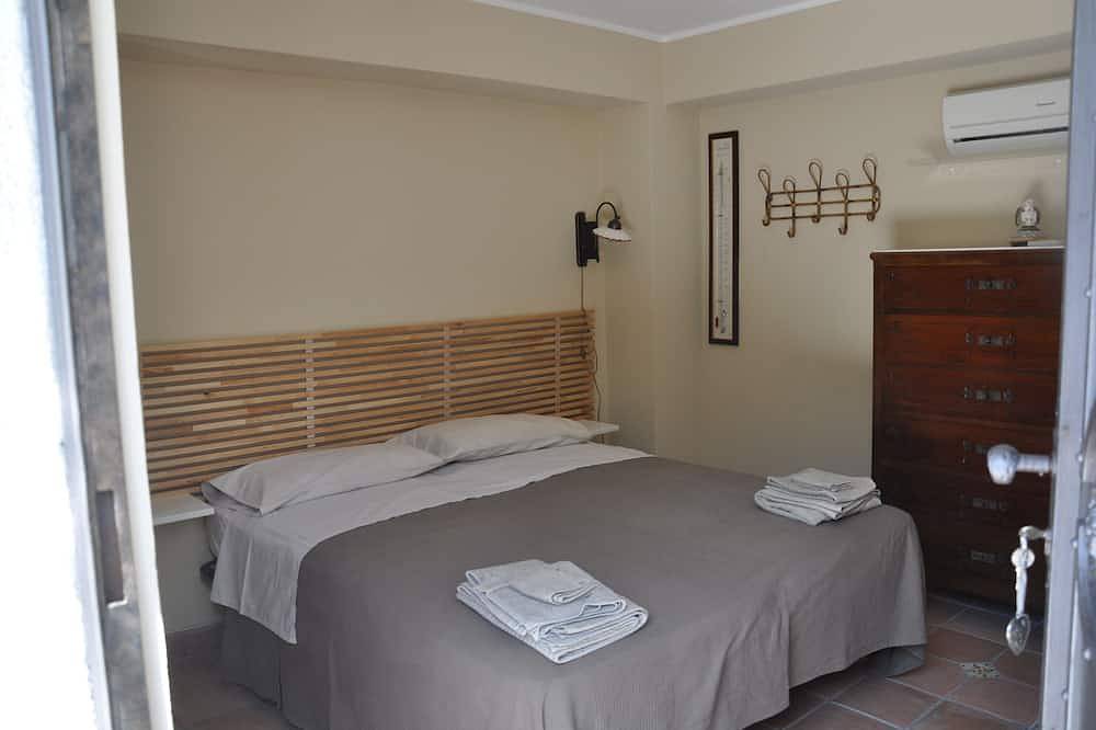 Hangvilla mit Pool in Pace del Mela, Messina Provinz