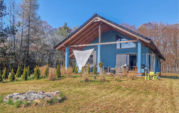 Dom dla 8 osób, z widok na jezioro i ogród na Pomorze