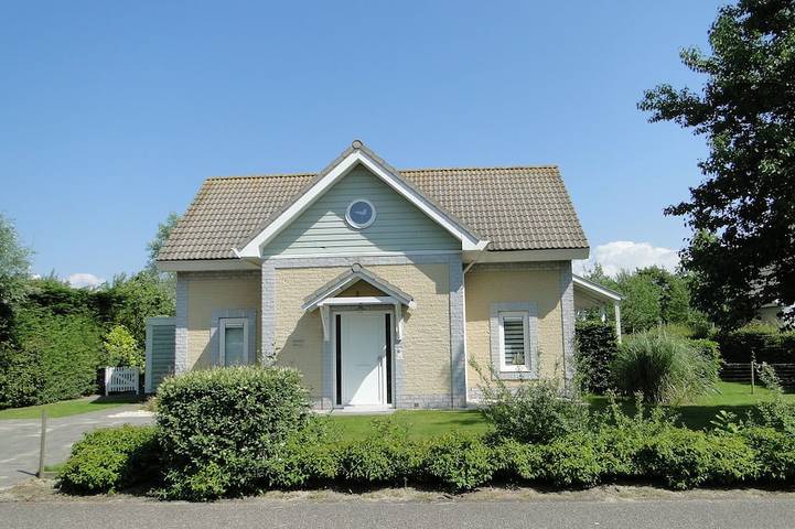 Ferienhaus für 10 Personen, mit Balkon und Garten sowie Pool und Sauna