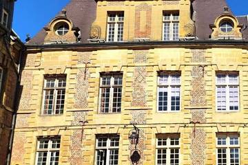 Gîte pour 2 personnes dans Place Ducale Charleville Mezieres