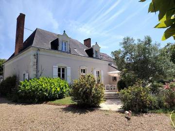 Location de vacances pour 14 personnes, avec piscine et terrasse, animaux acceptés à Tiercé (Maine-et-Loire)