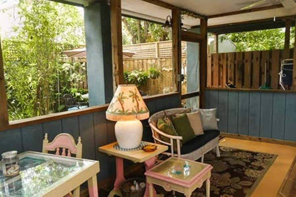 Ganze Wohnung, Romantic Beach Hideway Schritte zum Tybee Backriver Strände in Tybee Island, Chatham County