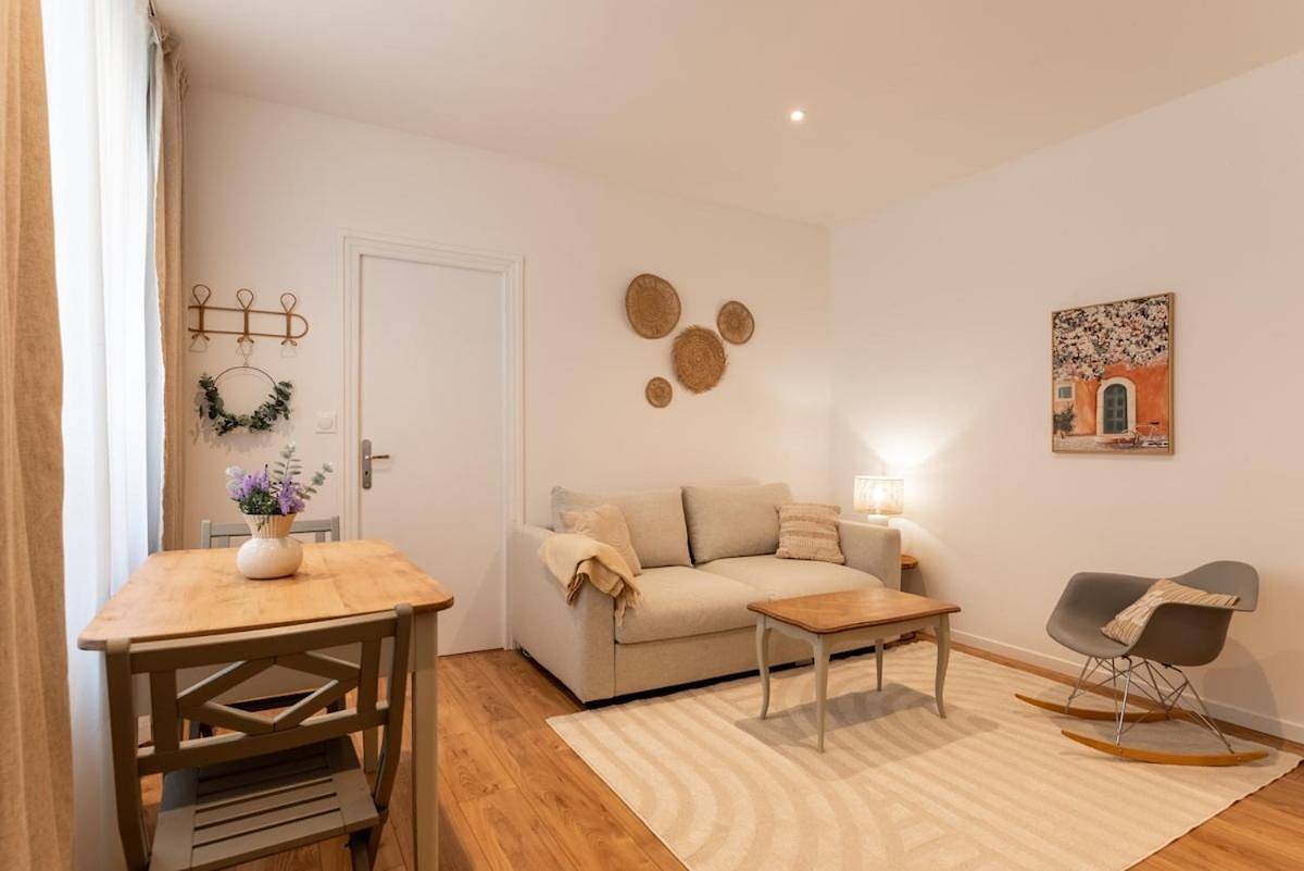 Appartement entier, Historic Rouen Apartment Fast Wifi & City Center in Rouen, Région de Rouen