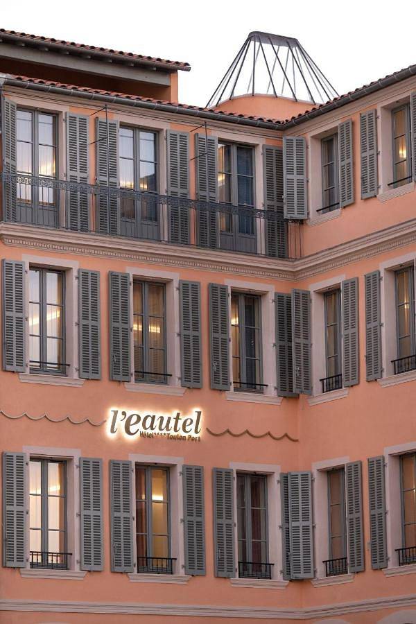 L'Eautel Toulon Centre Port in Toulon, Côte méditerranéenne (France)