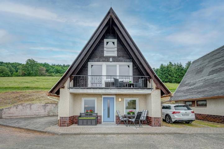 Ferienhaus für 6 Personen, mit Balkon und Terrasse sowie Ausblick in Brotterode-Trusetal