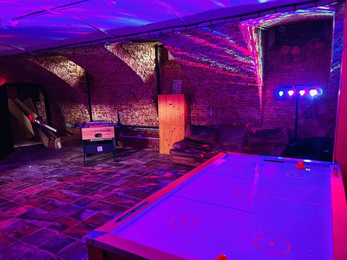 Gîte pour 26 personnes, avec jardin et terrasse, animaux acceptés à Le Héron - 3