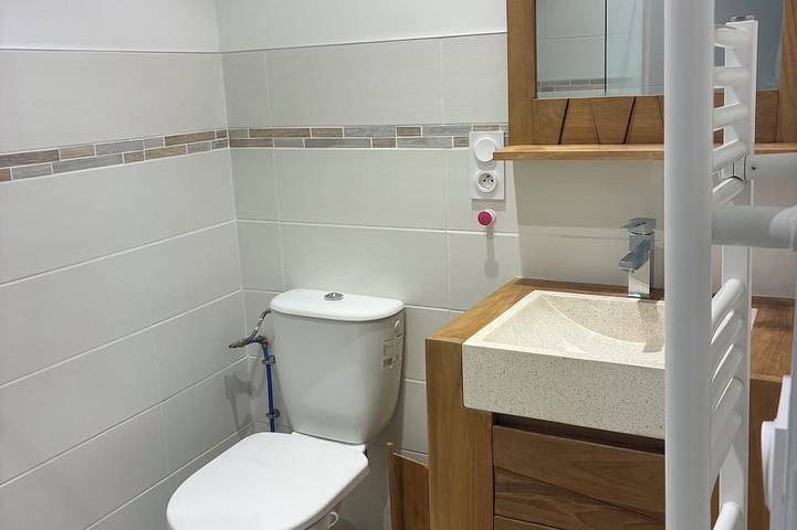 Appartement entier, Studio les rives d'Ardèche in Pont-Saint-Esprit, Région de Nîmes