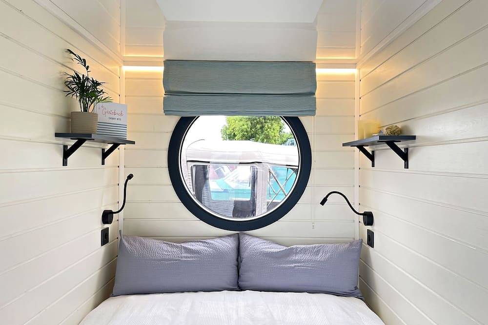 Welcome on board - houseboat holidays in Hamburg  in Hamburg Moorfleet, Hamburgo