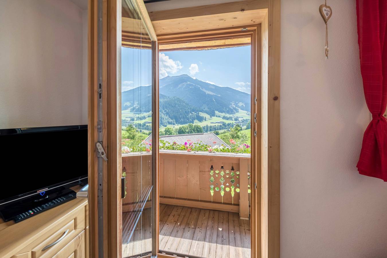 Ganze Wohnung, Gemütliche Ferienwohnung Vorderreith mit Wlan, Balkon, Garten in Jochberg, Bezirk Kitzbühel