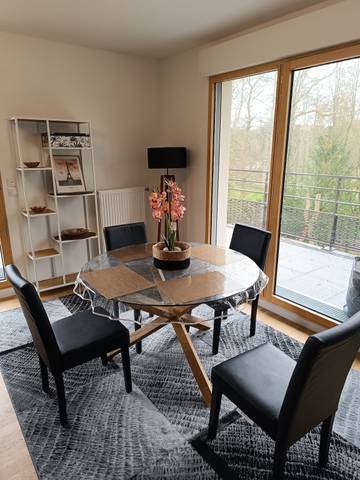 Gîte pour 8 personnes, avec balcon et jacuzzi dans Parc naturel régional de la Haute Vallée de Chevreuse