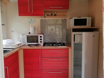 Gîte pour 6 personnes, avec piscine et vue ainsi que vue sur le lac et jardin, animaux acceptés dans Lac de Bairon