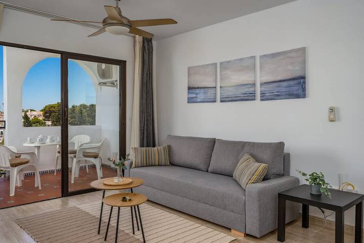 Ganze Wohnung, Seaview apt in Riviera by Costarentals in La Cala de Mijas, Mijas