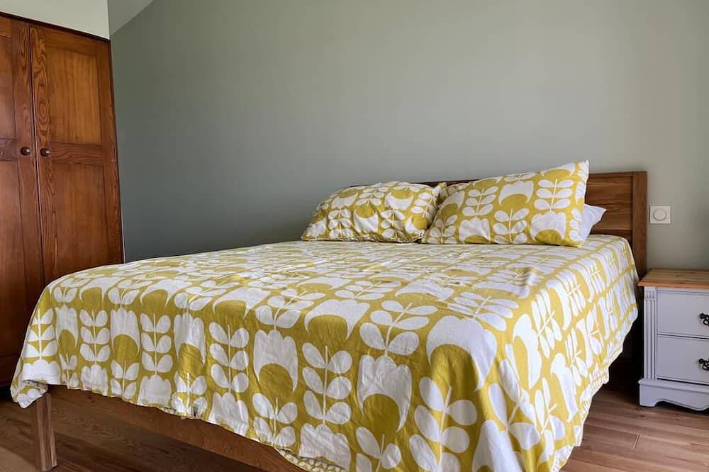 Villa met 4 slaapkamers en zwembad, in de buurt van het historische stadje Uzes, Zuid-Frankrijk in Saint-Siffret, Nimes en omgeving