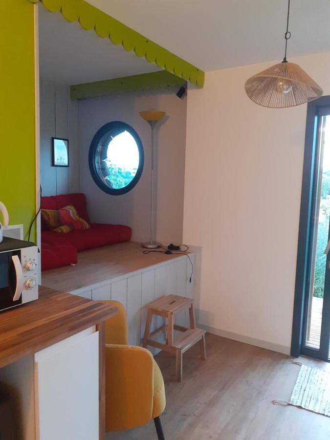 Gîte pour 3 personnes, avec Terrasse ainsi que Jardin et Vue à Le Fossat - 2