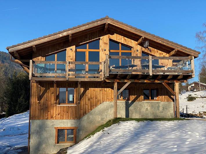 Chalet pour 18 personnes, avec Balcon et Jacuzzi ainsi que Terrasse et Jardin