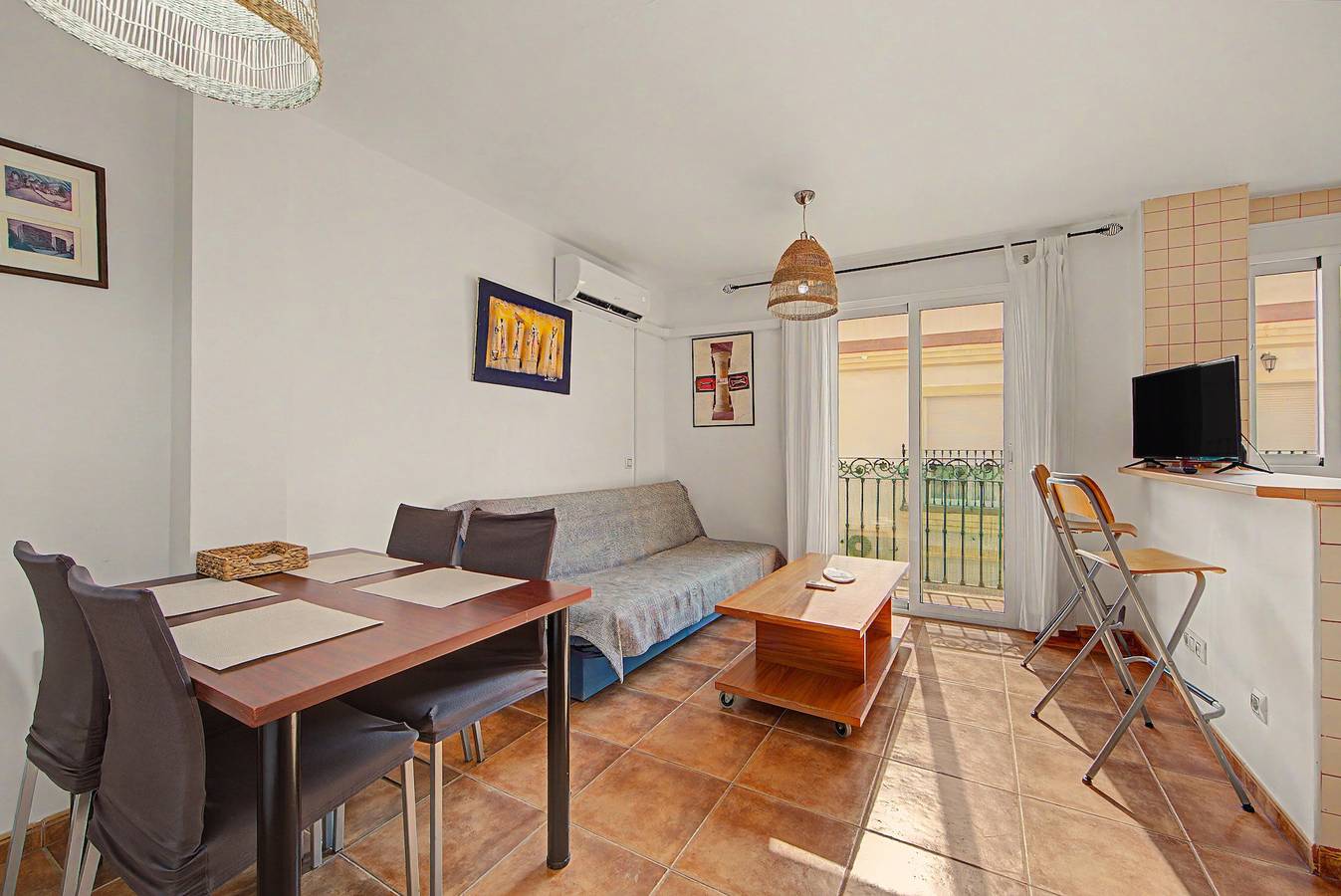 Appartamento intero, Appartamento 'Fmr Zurbaran 3' a 2 minuti dalla spiaggia, balcone e self check-in in Playa de los Barquicos (Carboneras), Carboneras