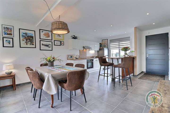 Gîte pour 6 personnes, avec jardin ainsi que jacuzzi et terrasse à Saint-Coulomb - 4