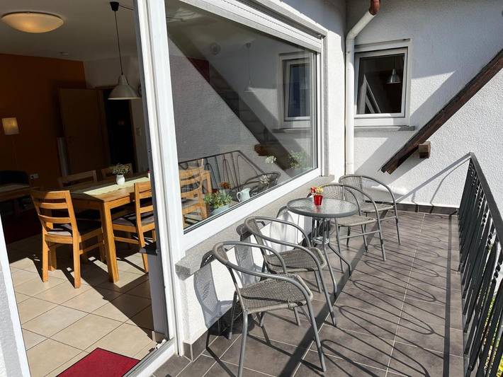 Ferienwohnung für 4 Personen, mit Terrasse und Ausblick in Briedel - 3