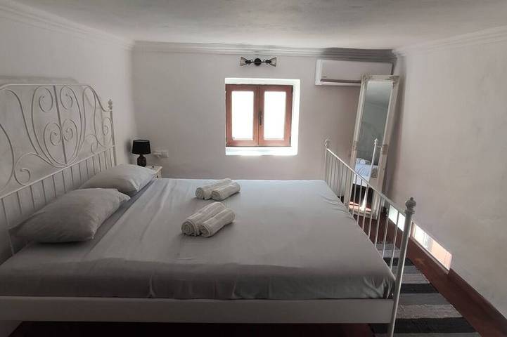 Ferienhaus für 7 Personen, mit Whirlpool und Terrasse in Rhodos Stadt - 4