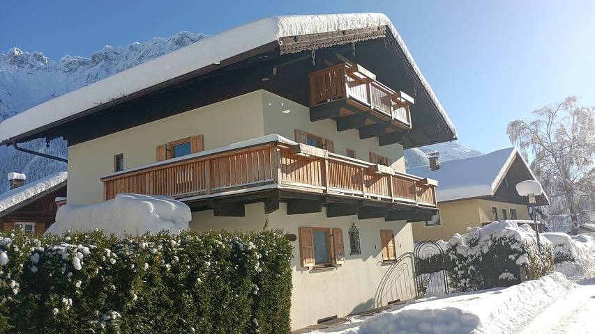 Ferienwohnung für 5 Personen, mit Balkon, kinderfreundlich im Mittenwald