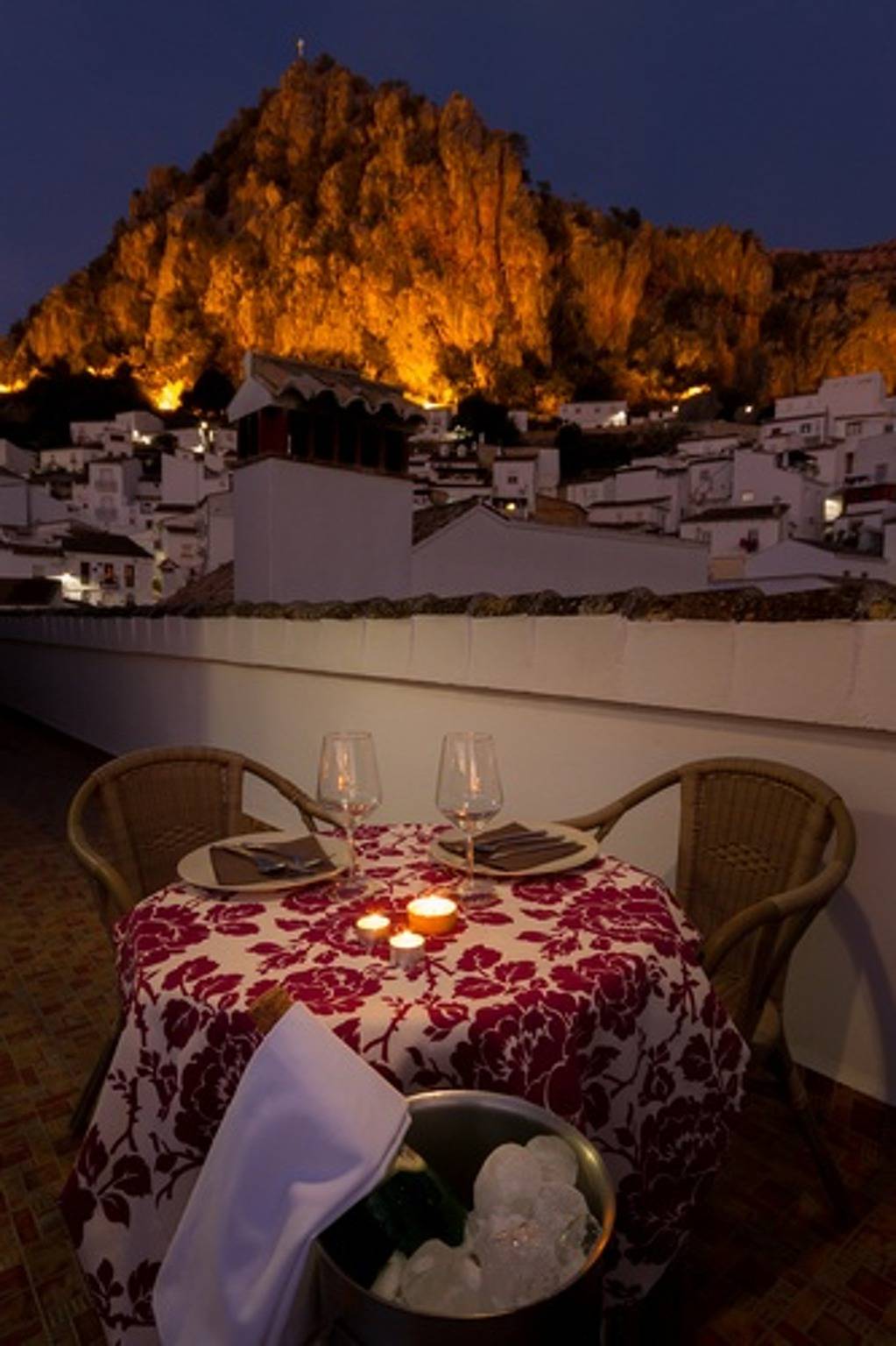 Ganze Wohnung, Gemütliche Wohnung in Ubrique mit Bergblick, 60 qm in Ubrique, Pueblos Blancos