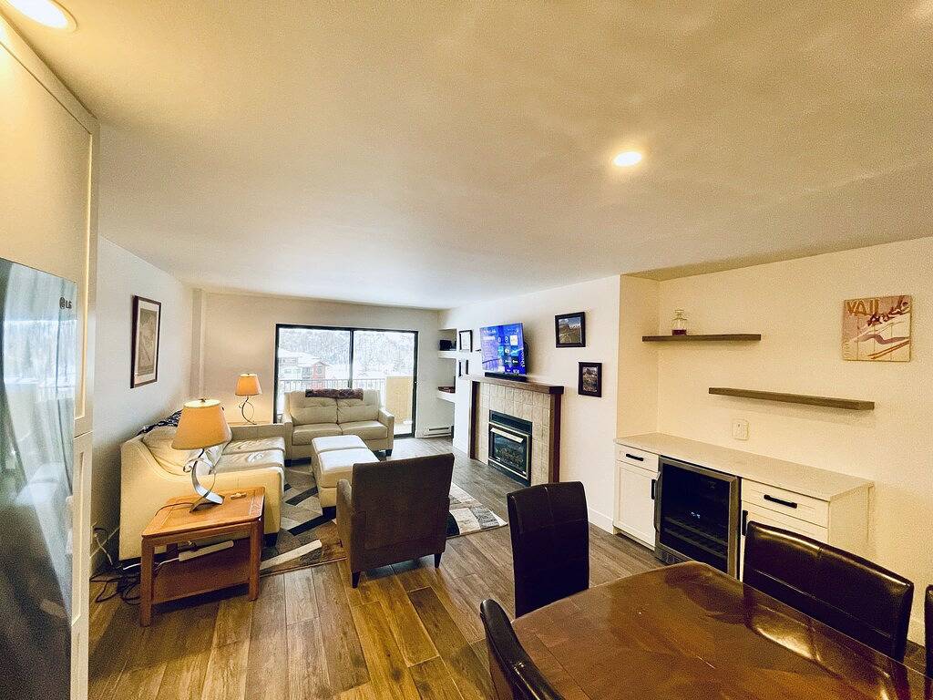 Ganze Wohnung, Luxury 2/2 condo faces Beaver Creek and is steps from Gondola in Avon, Beaver Creek