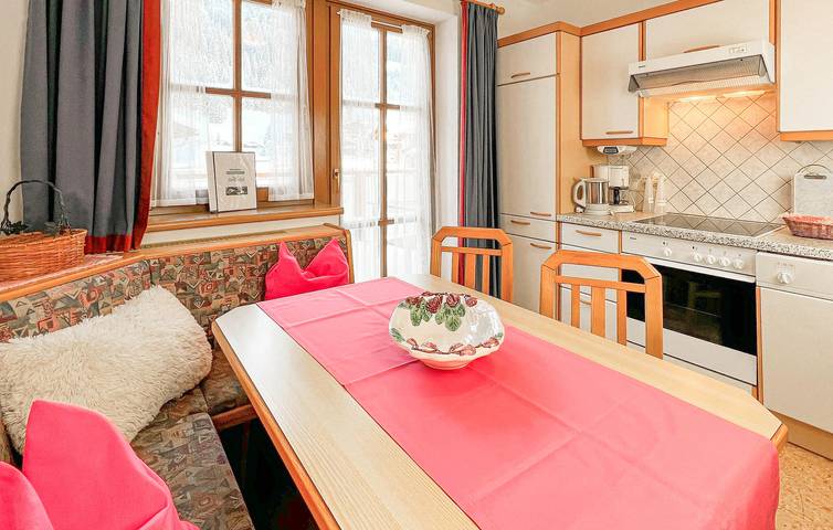 Ganze Ferienwohnung, Gemütliche 1-Zimmer-Wohnung mit Panoramablick und Parkplatz in der Nähe des Skigebiets in Kleinarl, Ski Amadé