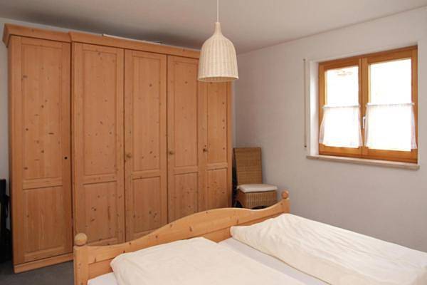 Hütte für 4 Personen, mit Terrasse und Garten, mit Haustier in Sonthofen - 3