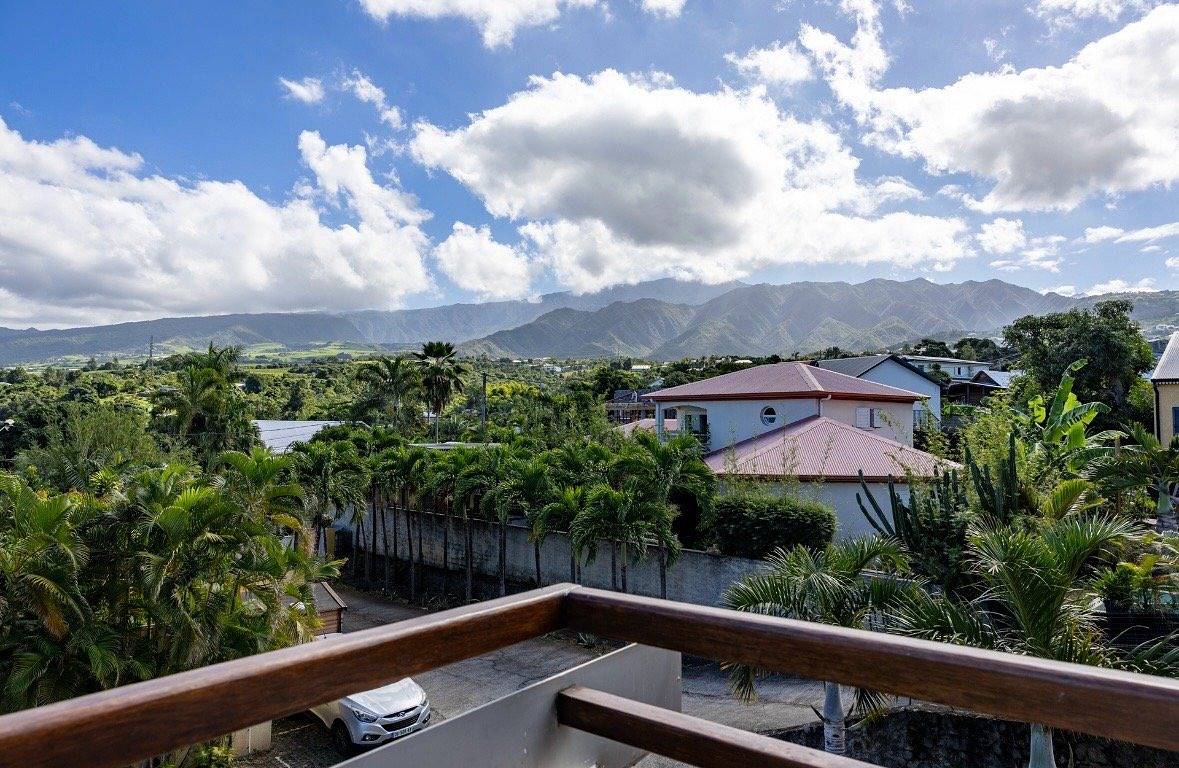 Appartement entier, La Terrasse vue mer et montagne ! in Saint-Louis (Réunion), Île de la Réunion