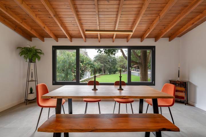 Casa de vacaciones para 24 personas, con Jardín en Moya