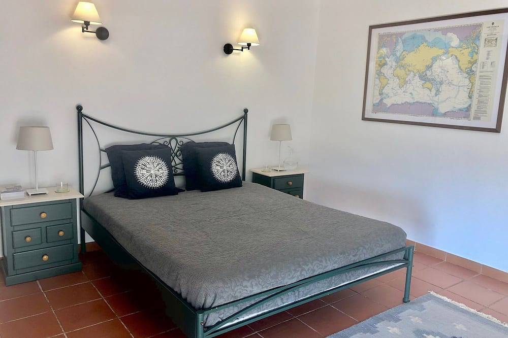 Villa Riccio - Charming Villa in Ericeira - Amazing Sea View in Praia dos Pescadores (Ericeira), Ericeira