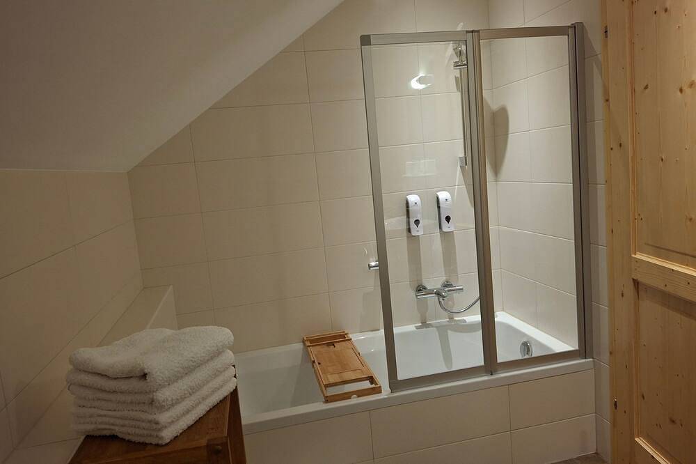 Geheel appartement, Mountain room - Wetzlerbauer in Salzkammergut Mountains, Strobl