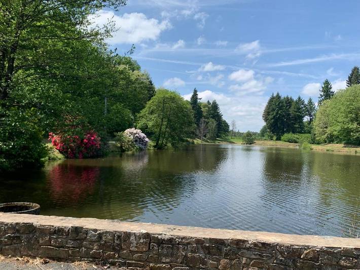 Location de vacances pour 6 personnes, avec Terrasse et Jardin ainsi que Vue et Vue sur le lac à Glandon