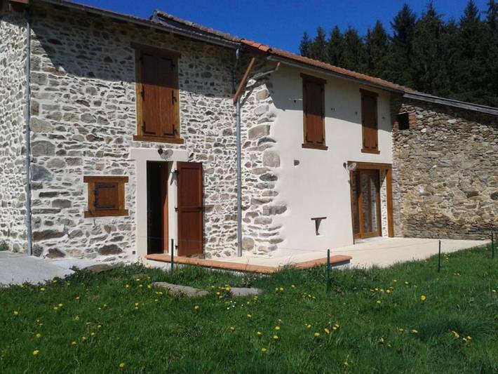Location de vacances pour 8 personnes, avec jardin et terrasse à Champagnac-le-Vieux - 2