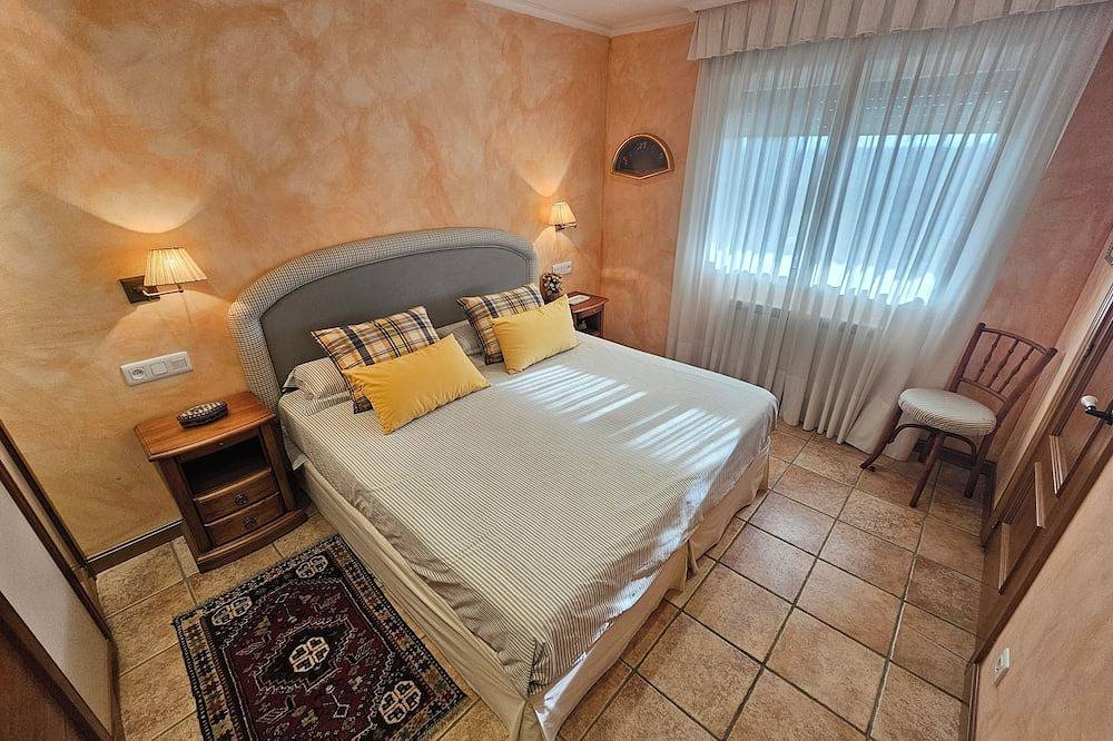 Rural house in Valtierra, Navarra Provinz