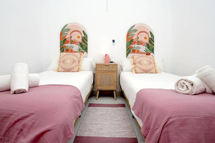 Ferienwohnung für 6 Personen, mit Balkon und Terrasse sowie Garten in Ses Covetes - 3