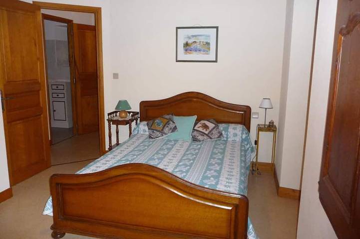 Gîte pour 4 personnes, avec jardin à Proissans - 2