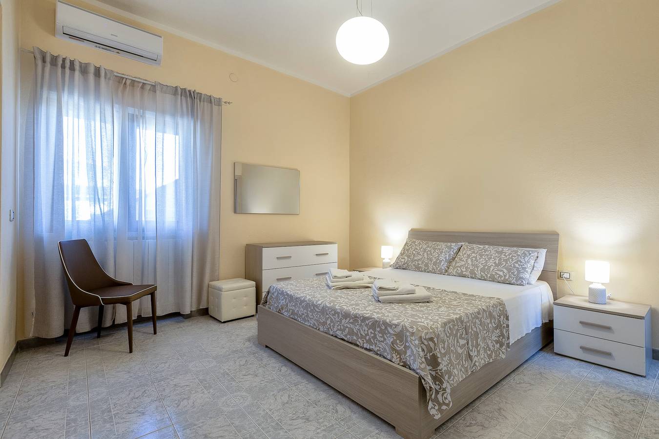 Zimmer 'Mirto' mit gemeinsamer Terrasse, Wlan und Klimaanlage in Santa Maria Coghinas, Sassari Provinz