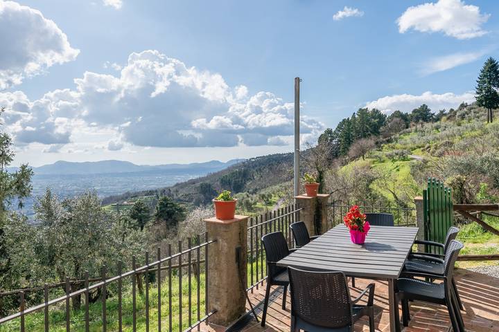 Location de vacances pour 6 personnes, avec jardin à Capannori - 2