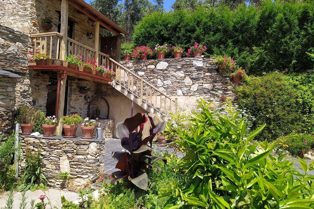 Casa Rural para 2 Personas en Ladrido, Ortigueira