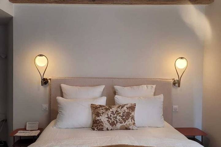 4 Suites  de Charme & centre-ville in Sens, Yonne