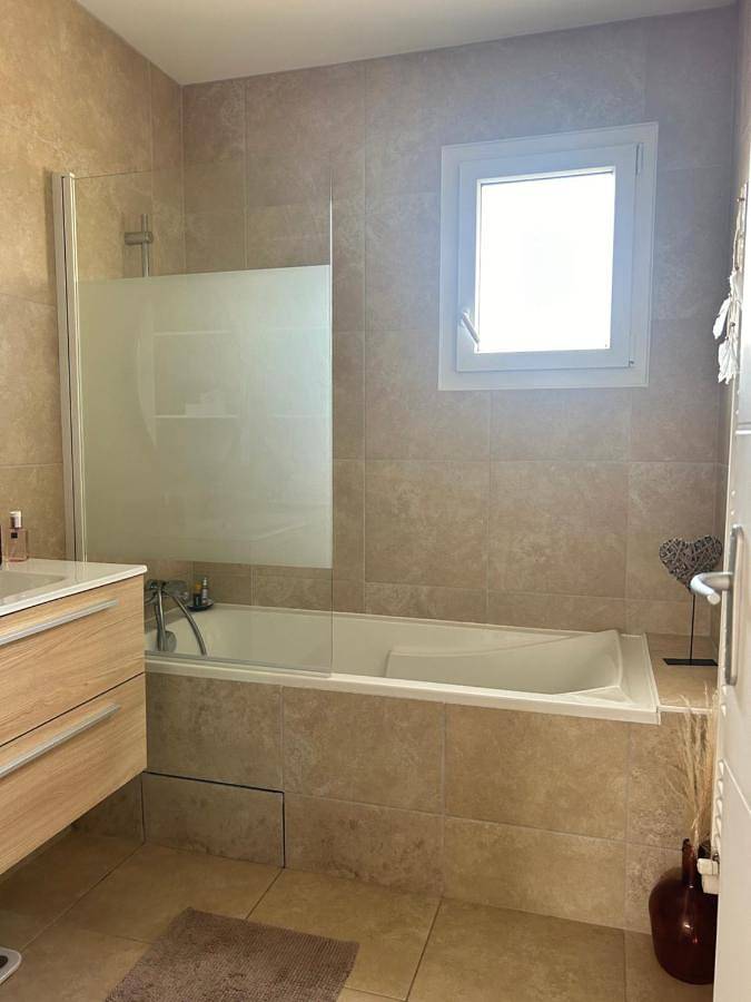 Location de vacances pour 4 personnes, avec jardin et terrasse à Buchères - 4