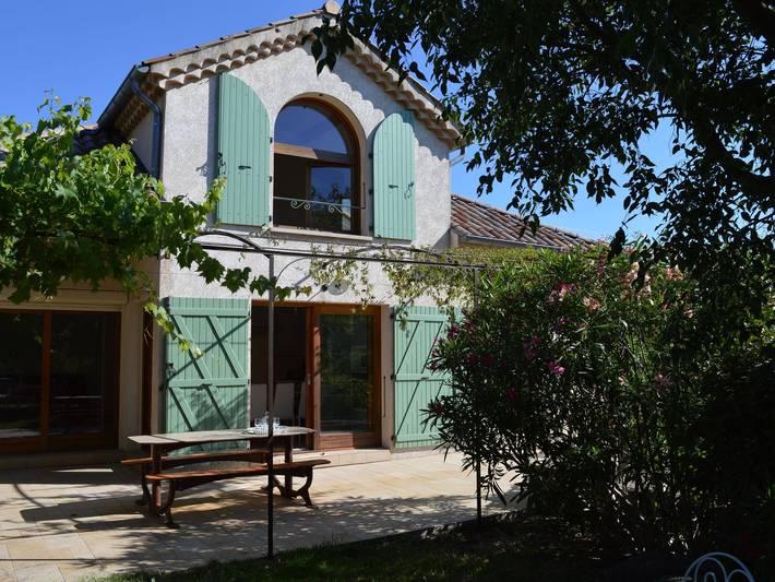 Maison de vacances pour 6 personnes, avec terrasse ainsi que piscine et jardin, animaux acceptés - 1
