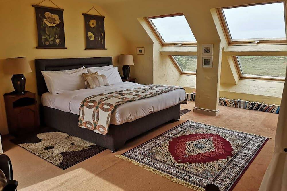'Gorsehill'  Bright And Spacious With Stunning Panoramic Coastal Views in County Clare