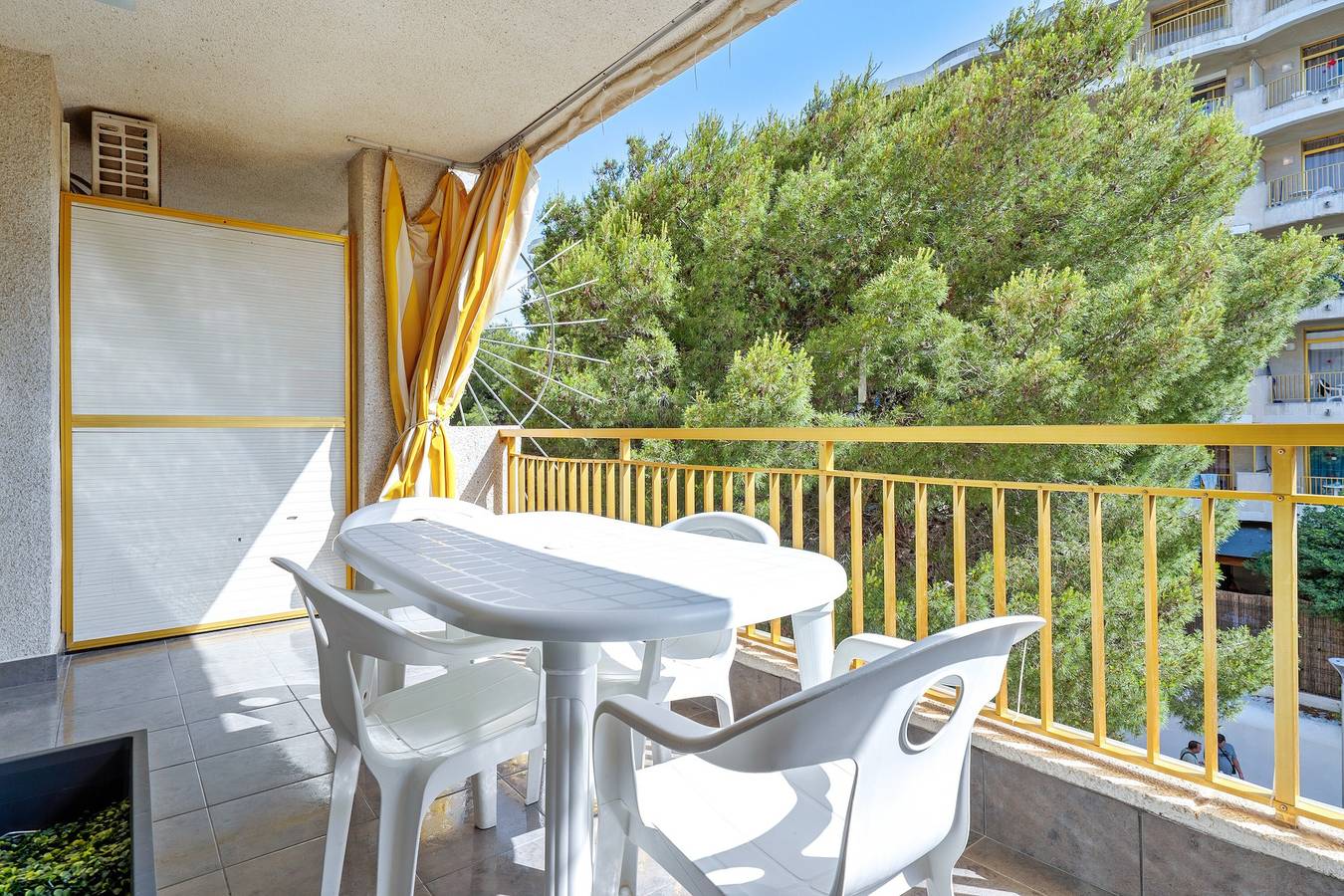 Ganze Wohnung, Apartment 'Ct2' mit Gemeinschaftspool, Wlan und Klimaanlage in Cala dels Capellans (Salou), Salou