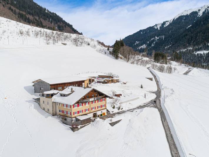 Ferienwohnung für 16 Personen, mit Terrasse in Klösterle am Arlberg