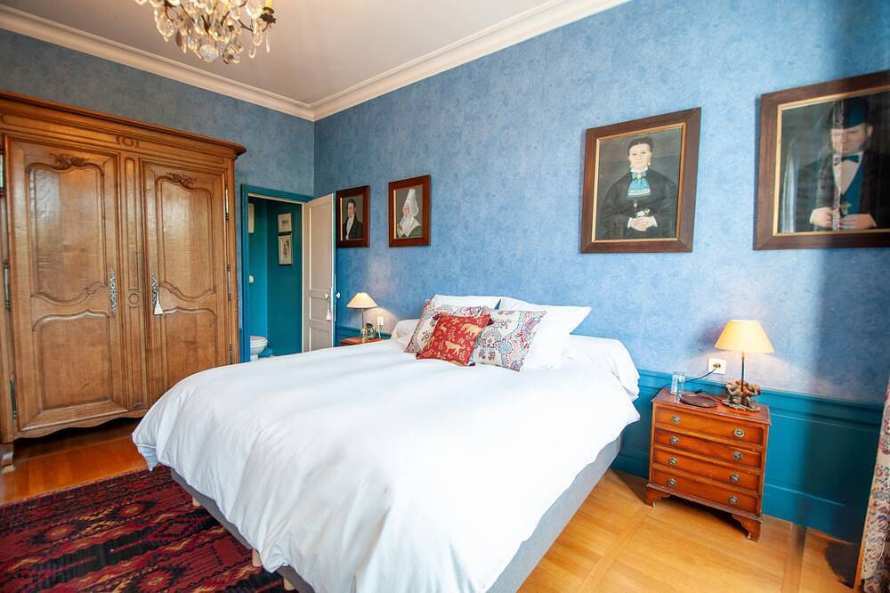 Villa Élégante – jardin & piscine chauffée in Vendôme, Vallée de la Loire